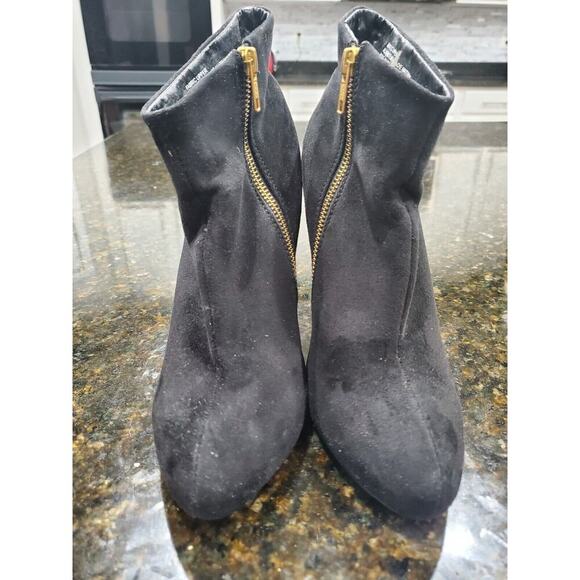 Women's Black Suede Upper Closed Toe Block High Heels Casual Boots Size 8.5 M - Picture 1 of 12